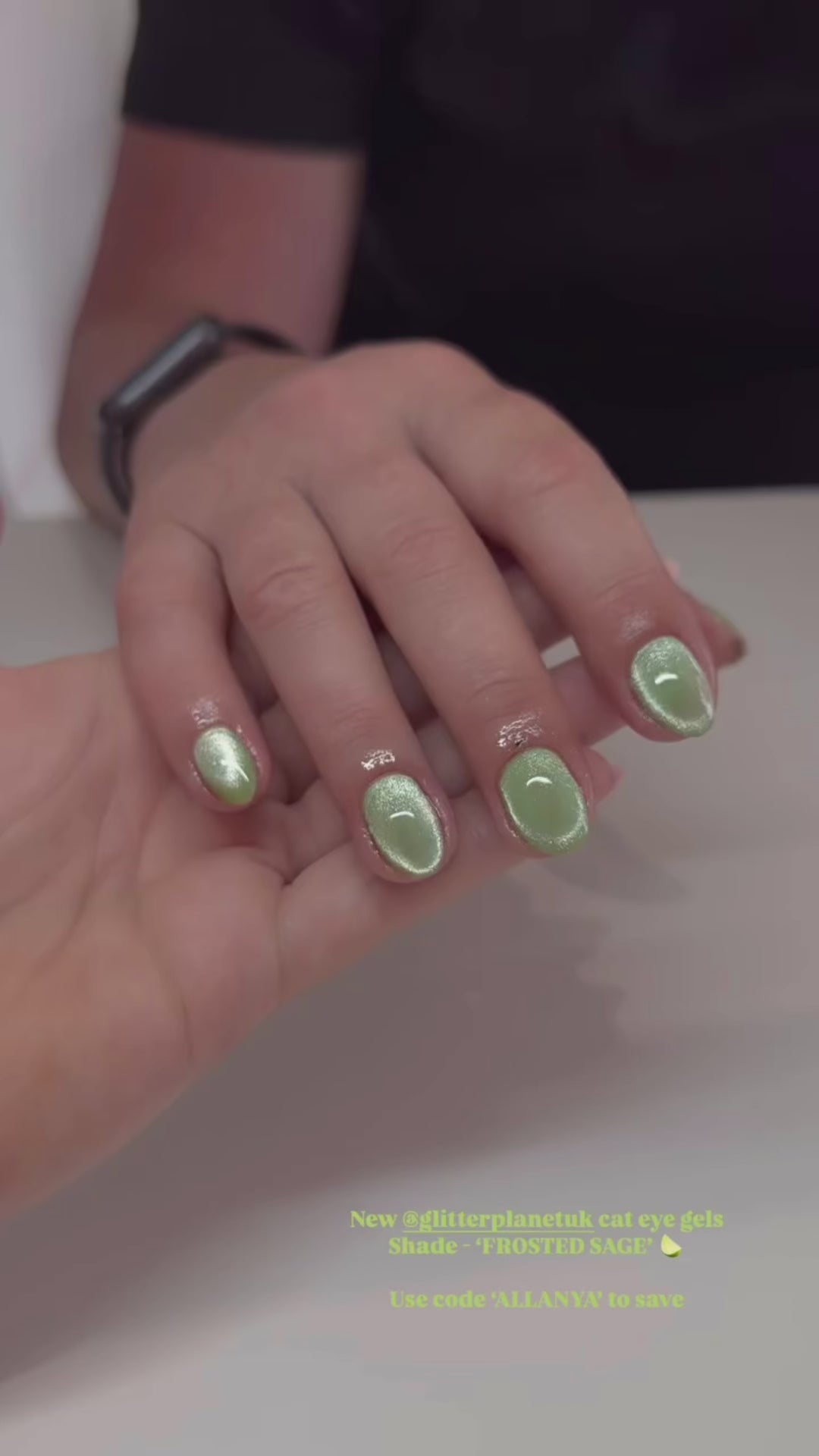 Frosted Sage – Cat Eye Gel Polish