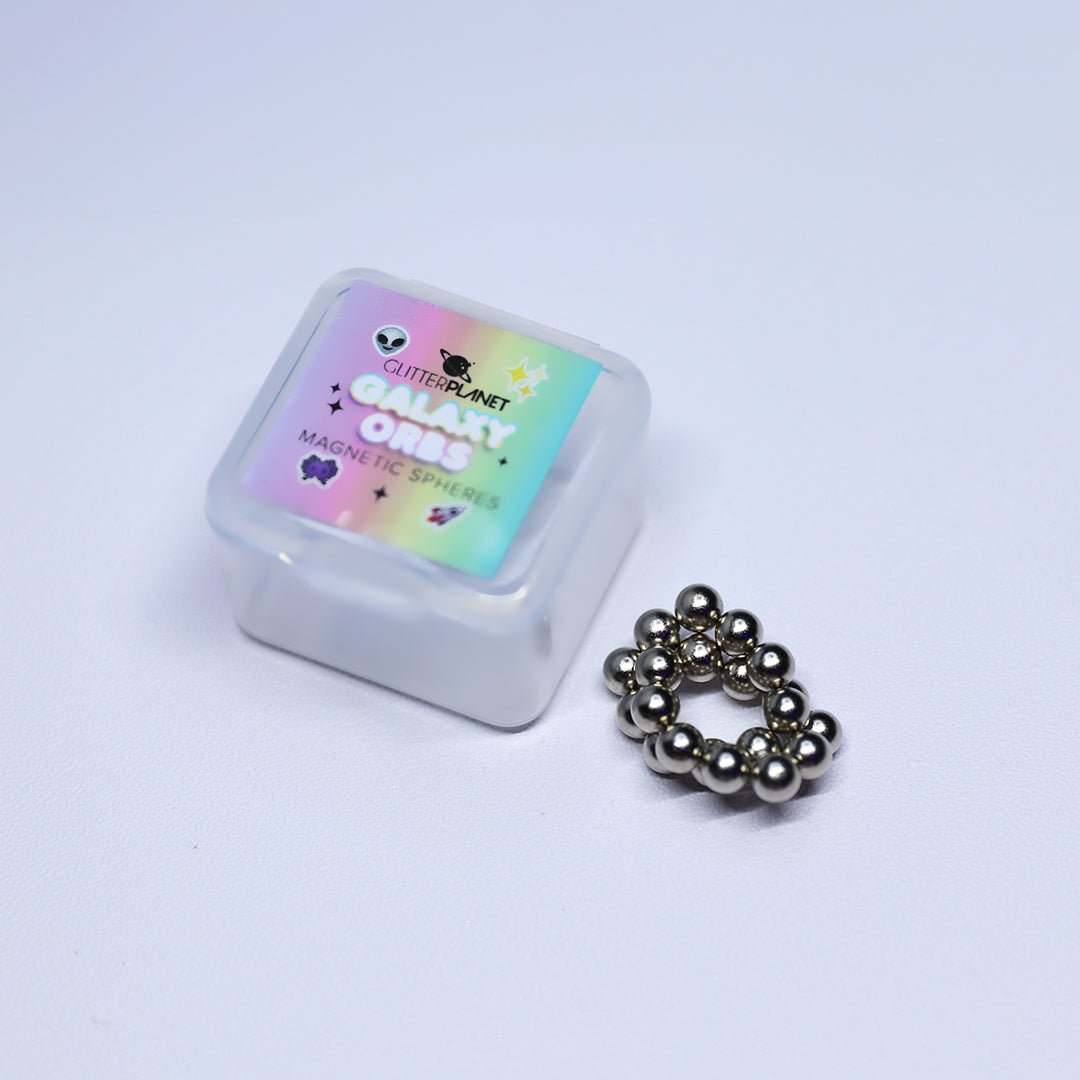 Sphere magnets for cat eye nail polish art with storage case